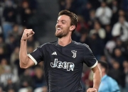 开云体育app-关于经典对决！尤文图斯对上卡利亚里，谁能在赛场上成功绽放？的信息