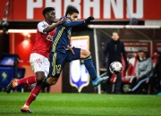 开云体育在线-关于里尔主场险胜梅斯，联赛攀升的信息