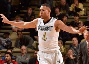 开云官网-韦德教练首秀成功，率队逆转胜出