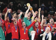 开云APP-里昂俱乐部主场击败对手，取得胜利