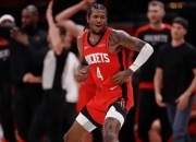 开云体育在线-勇猛球员劲爆表现，满载胜利归来