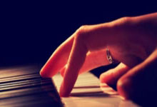 开云体育平台APP-曼联碾压莱比锡红牛，恩昆库统治全场