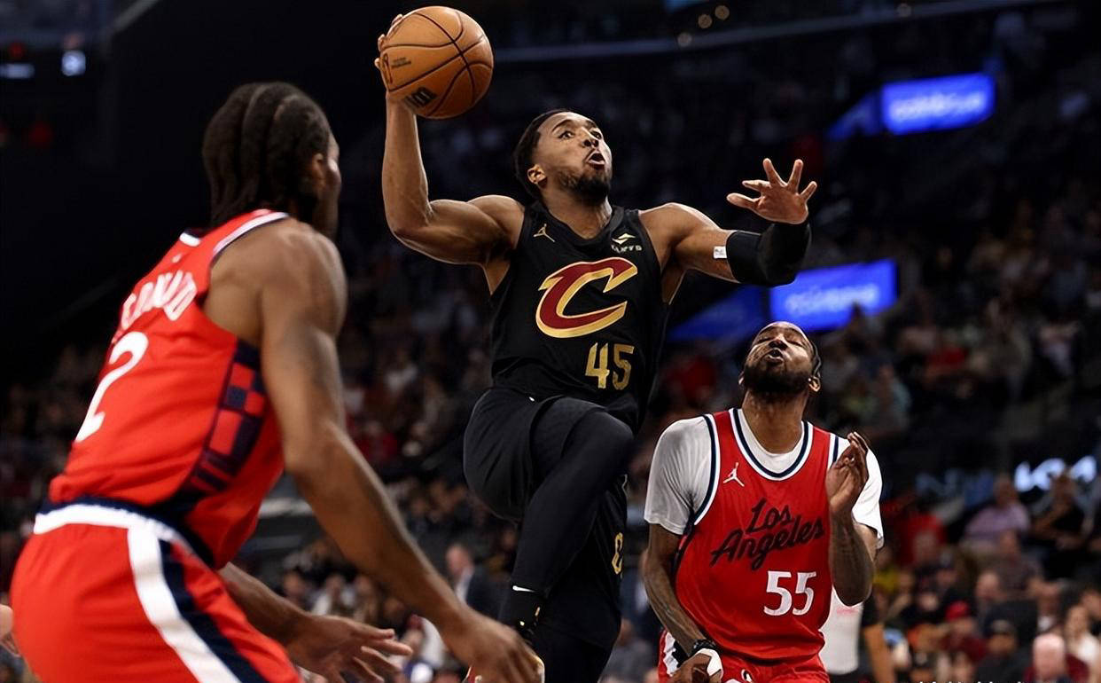 快船队在接连战役中崭露头角,备战全面 快船队在接连战役中崭露头角,备战全面