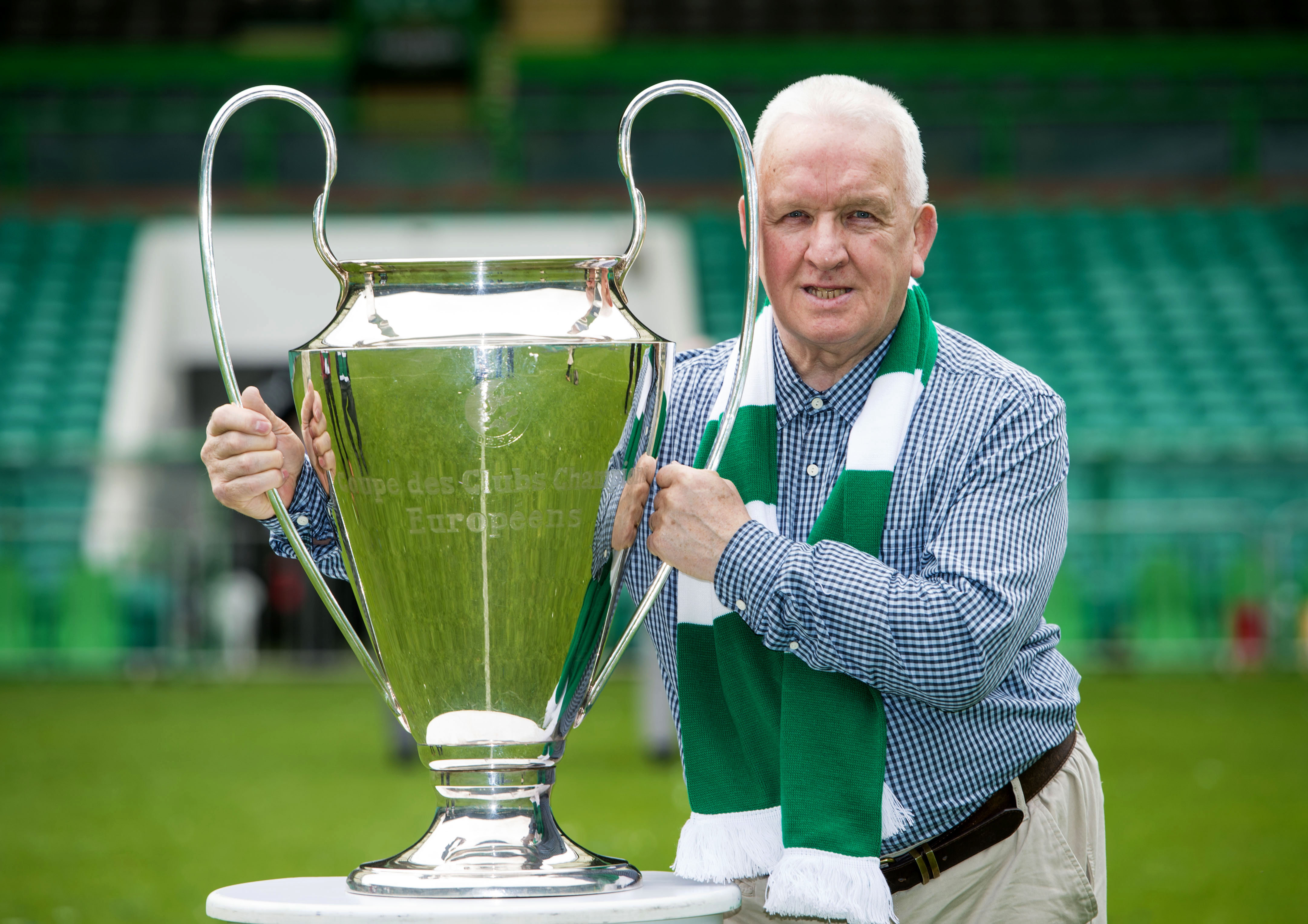 包含凯尔特人足球用裤头女脸上洛佩斯:受赞赏的词条 包含凯尔特人足球用裤头女脸上洛佩斯:受赞赏的词条