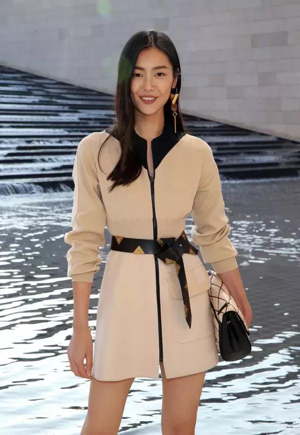 国内杯赛球场上，女队员展现出色实力的简单介绍