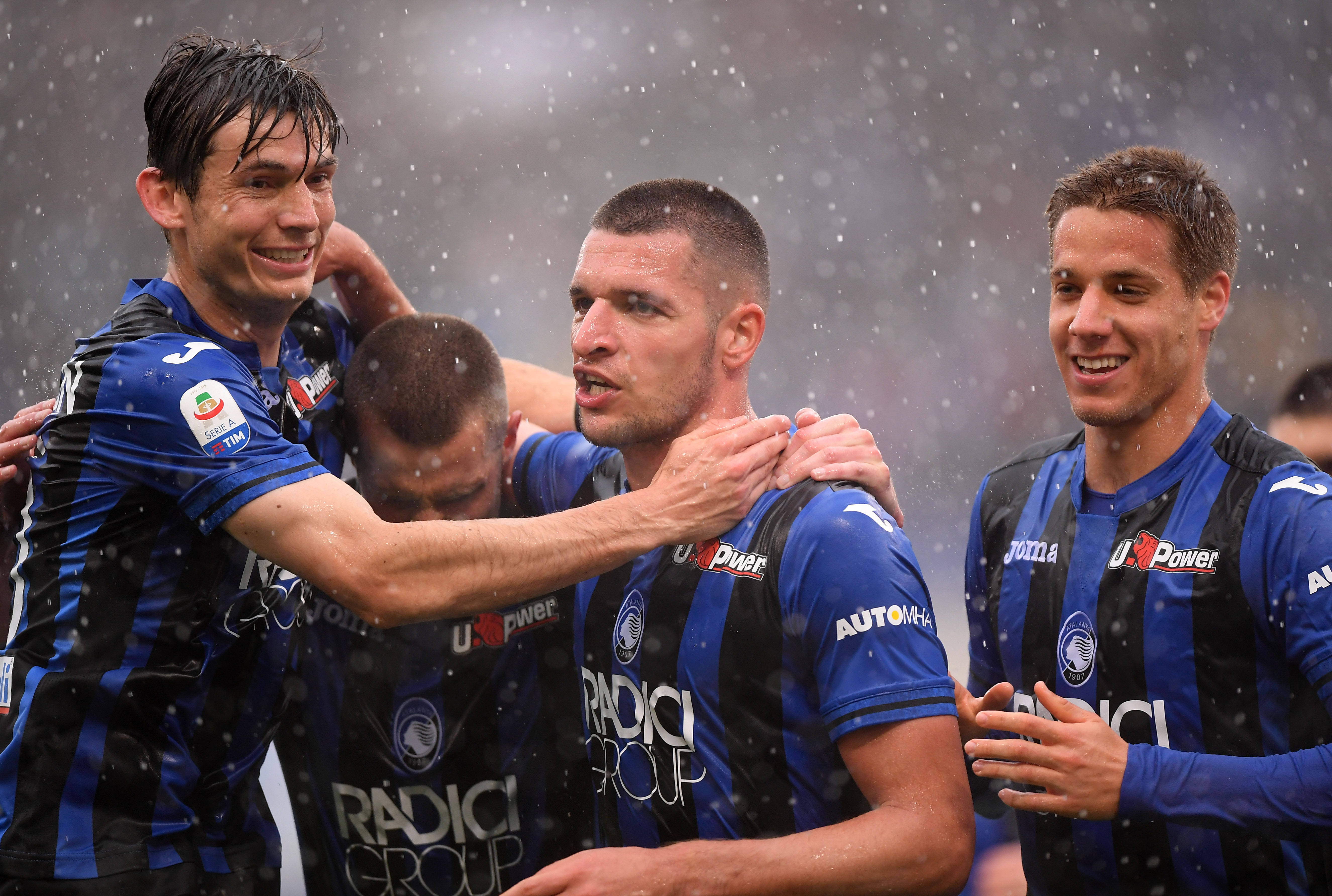 那不勒斯客场苦战胜亚特兰大,保持不败 那不勒斯客场苦战胜亚特兰大,保持不败