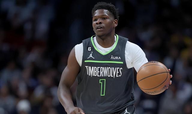 森林狼队后卫入选明星阵容,成为焦点 森林狼队后卫入选明星阵容,成为焦点