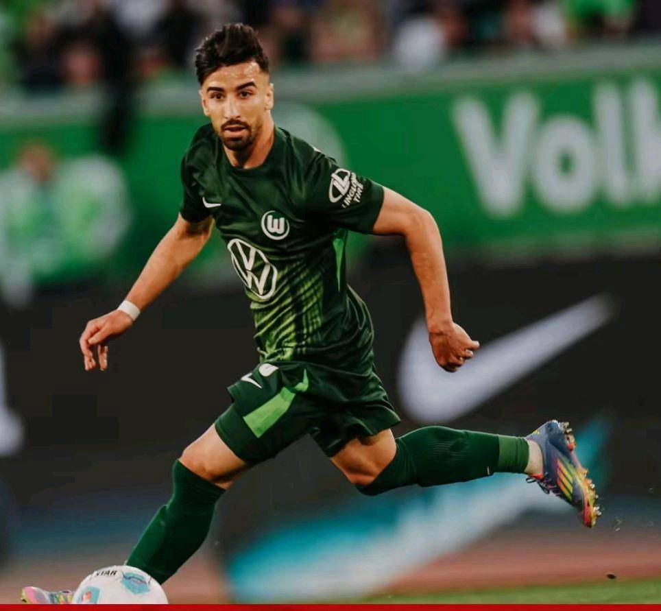 沃尔夫斯堡坐镇主场，击败对手实现逆转的简单介绍