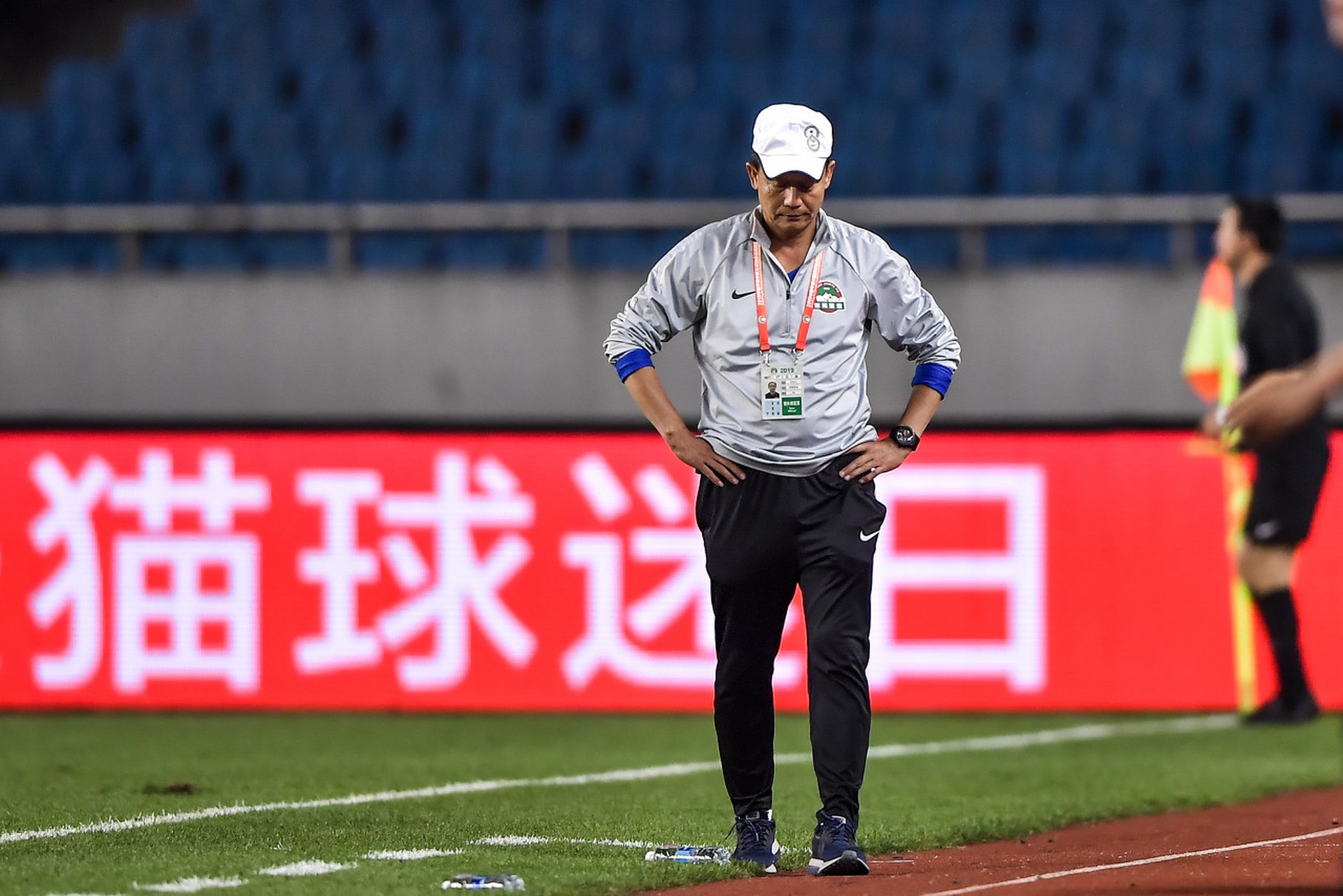 天津泰达逼平深圳佳兆业，保持积分榜前列