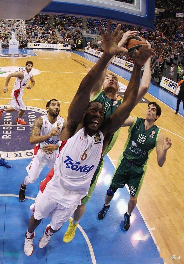 关于步行者遭遇四连败，奥拉迪波状态低迷的信息