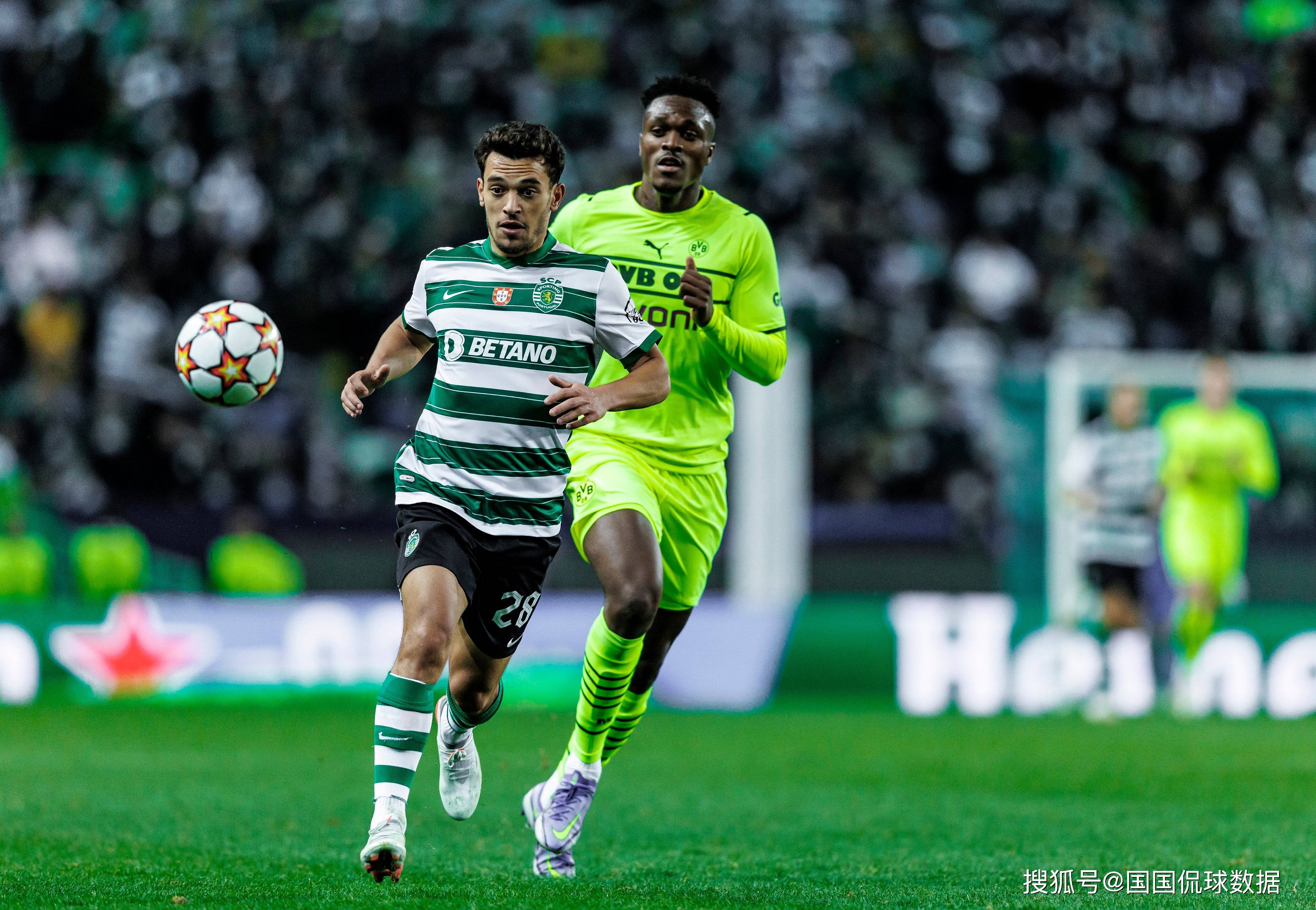 包含多特蒙德遭遇连败，赛季前景扑朔迷离的词条