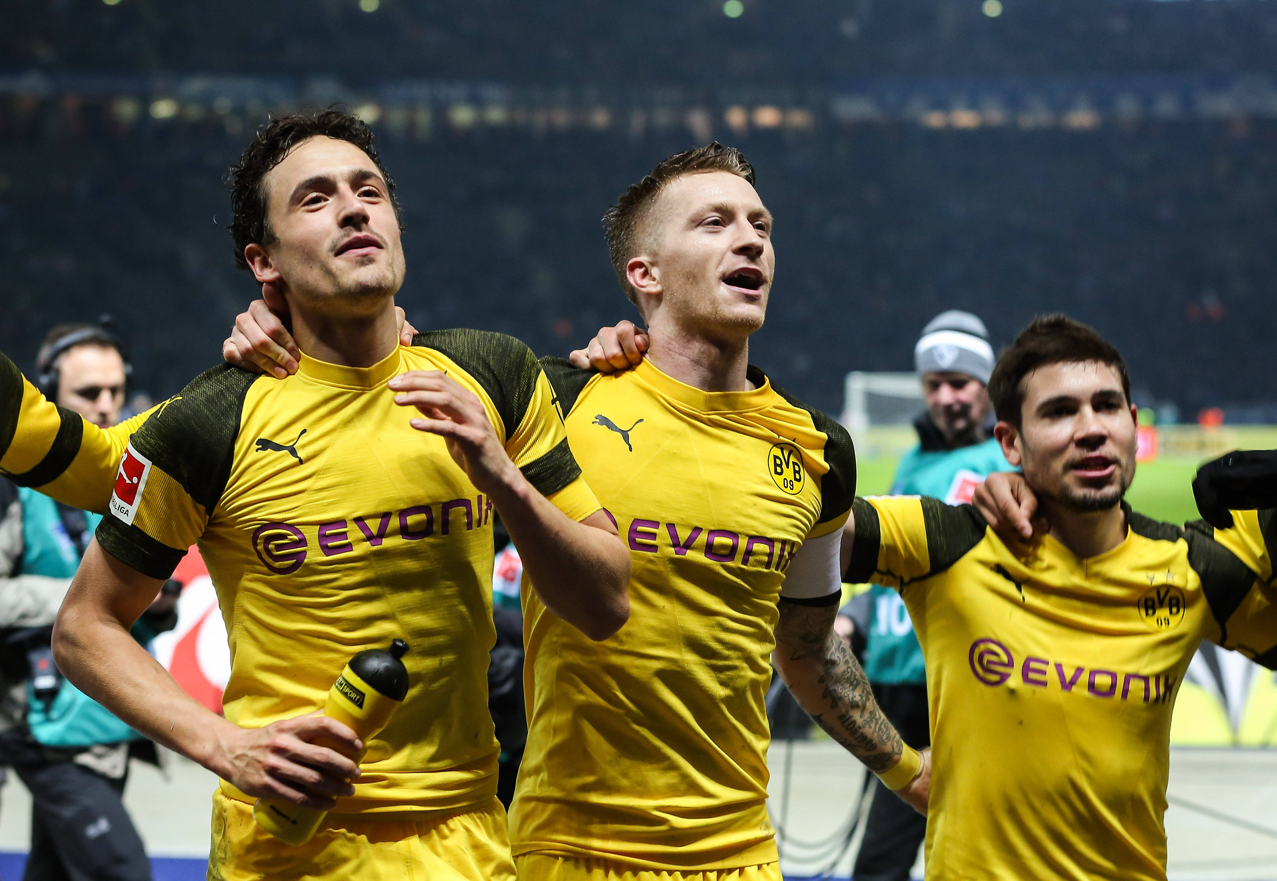 包含斯图加特深夜对决柏林赫塔,势均力敌的词条 包含斯图加特深夜对决柏林赫塔,势均力敌的词条