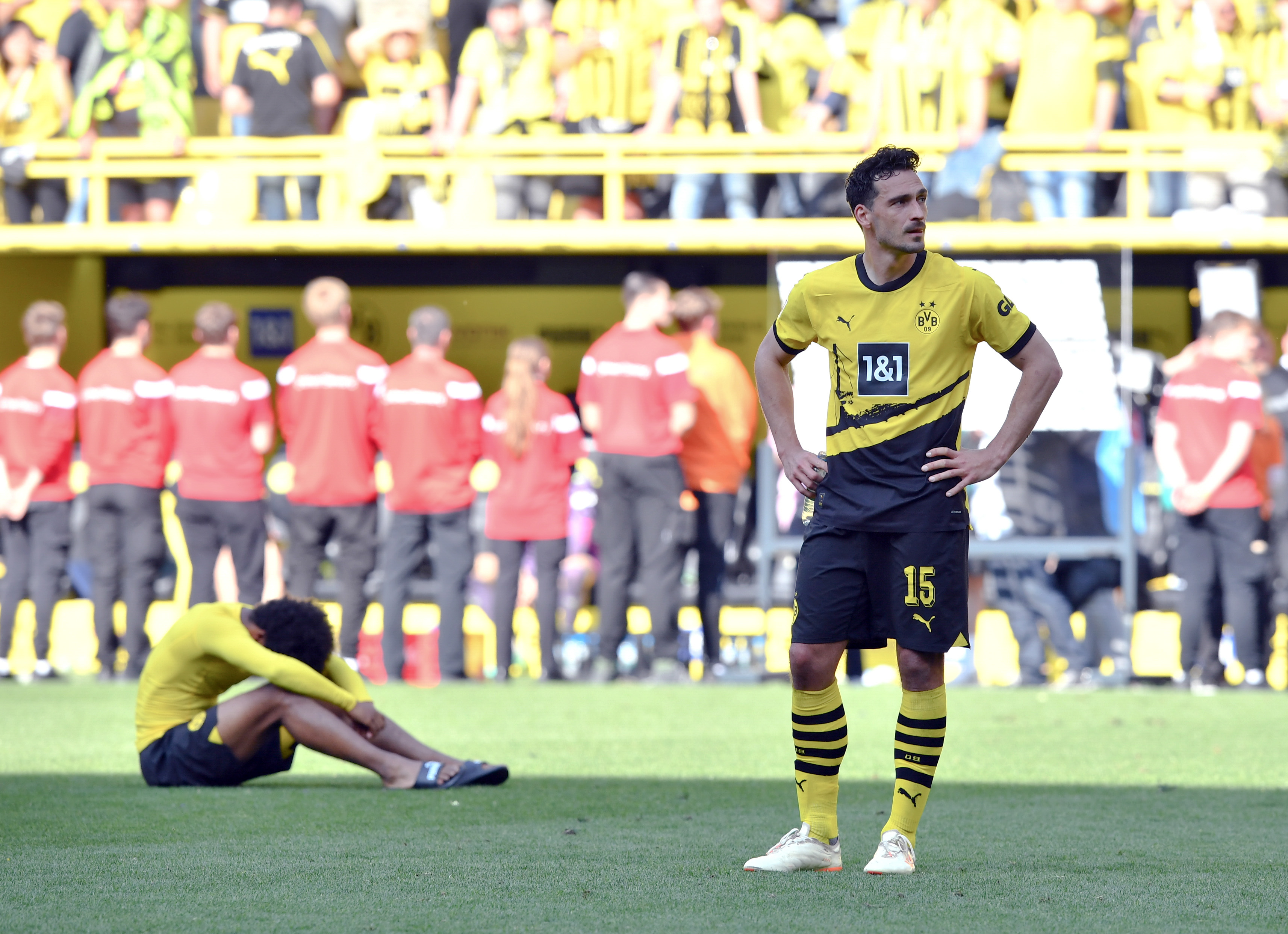 科隆在客场战平对手，表现稳定