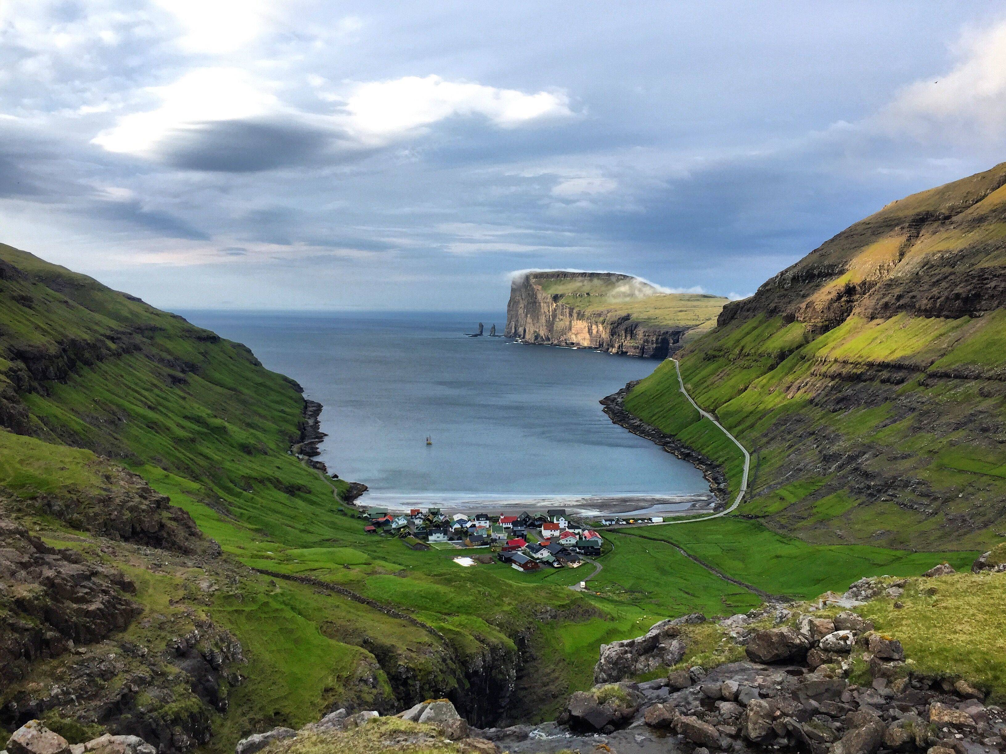 包含挪威战胜法罗群岛，继续追赶小组榜首的词条