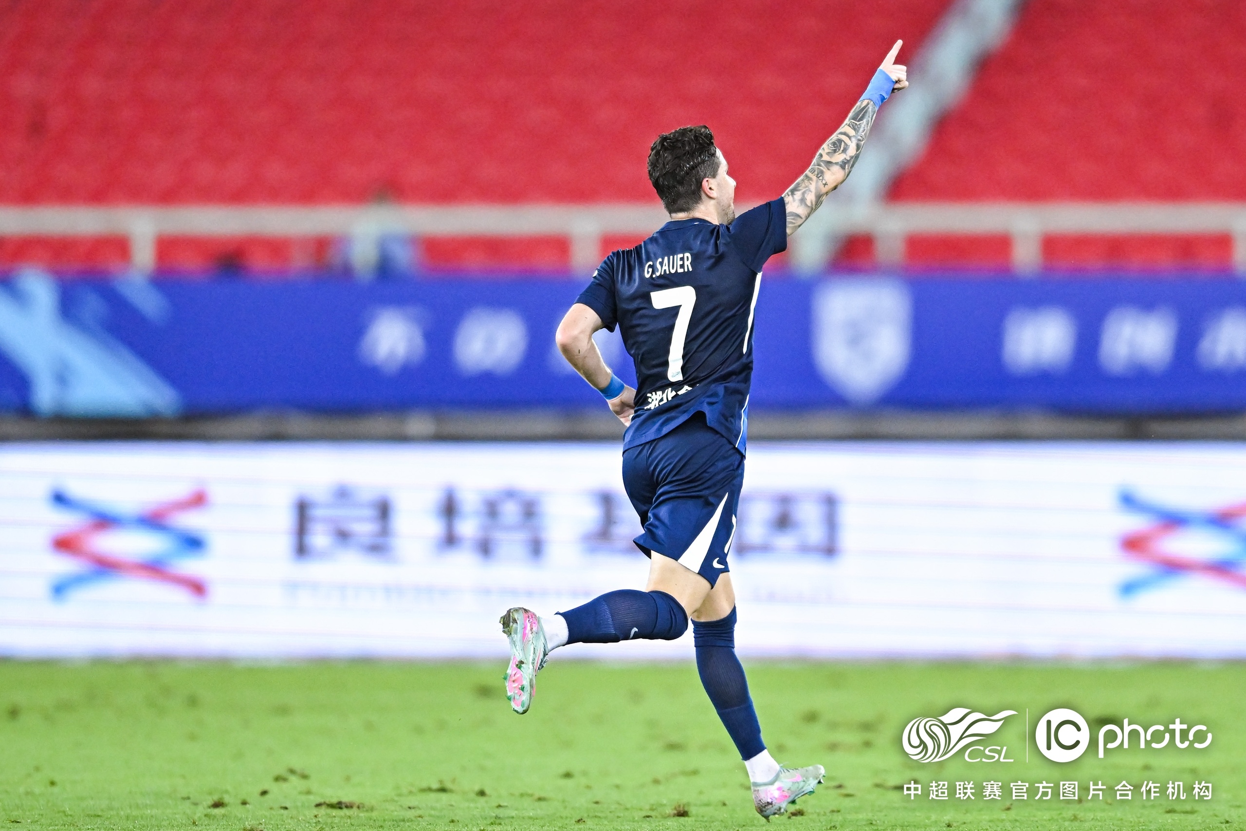 进球节奏加快引来掌声 进球节奏加快引来掌声