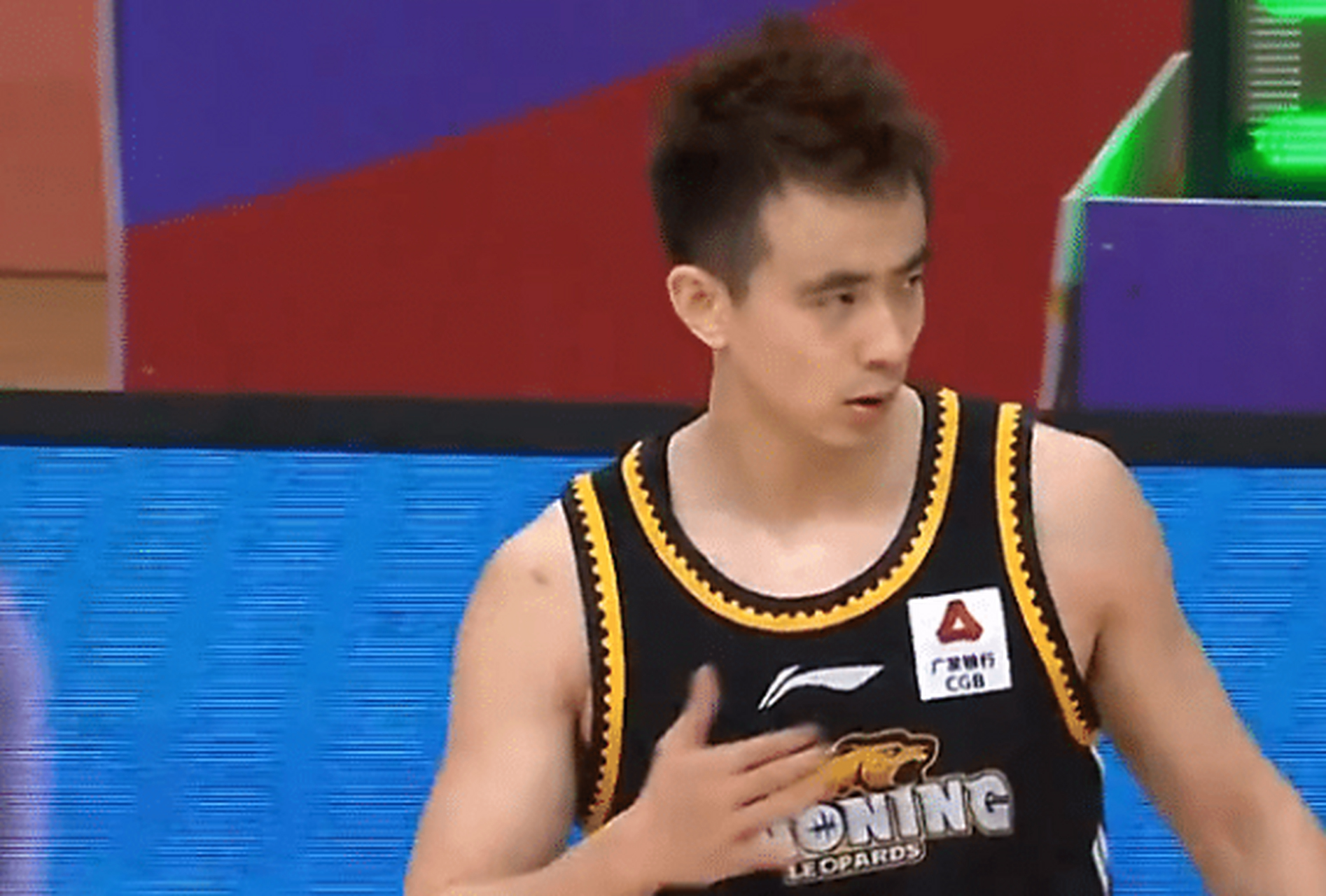 强强对话!两支劲旅将上演首轮巅峰对决 强强对话!两支劲旅将上演首轮巅峰对决