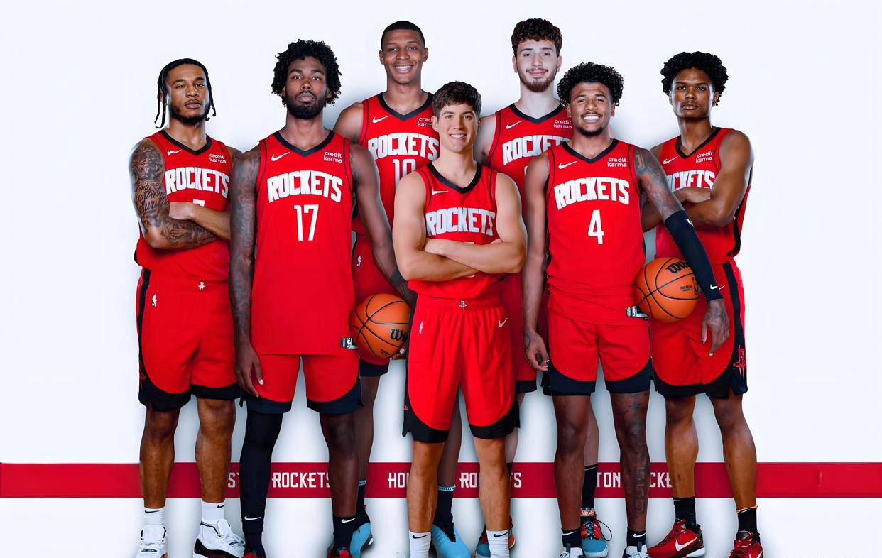 爵士队稳健发挥，全队协同努力击败劲敌的简单介绍