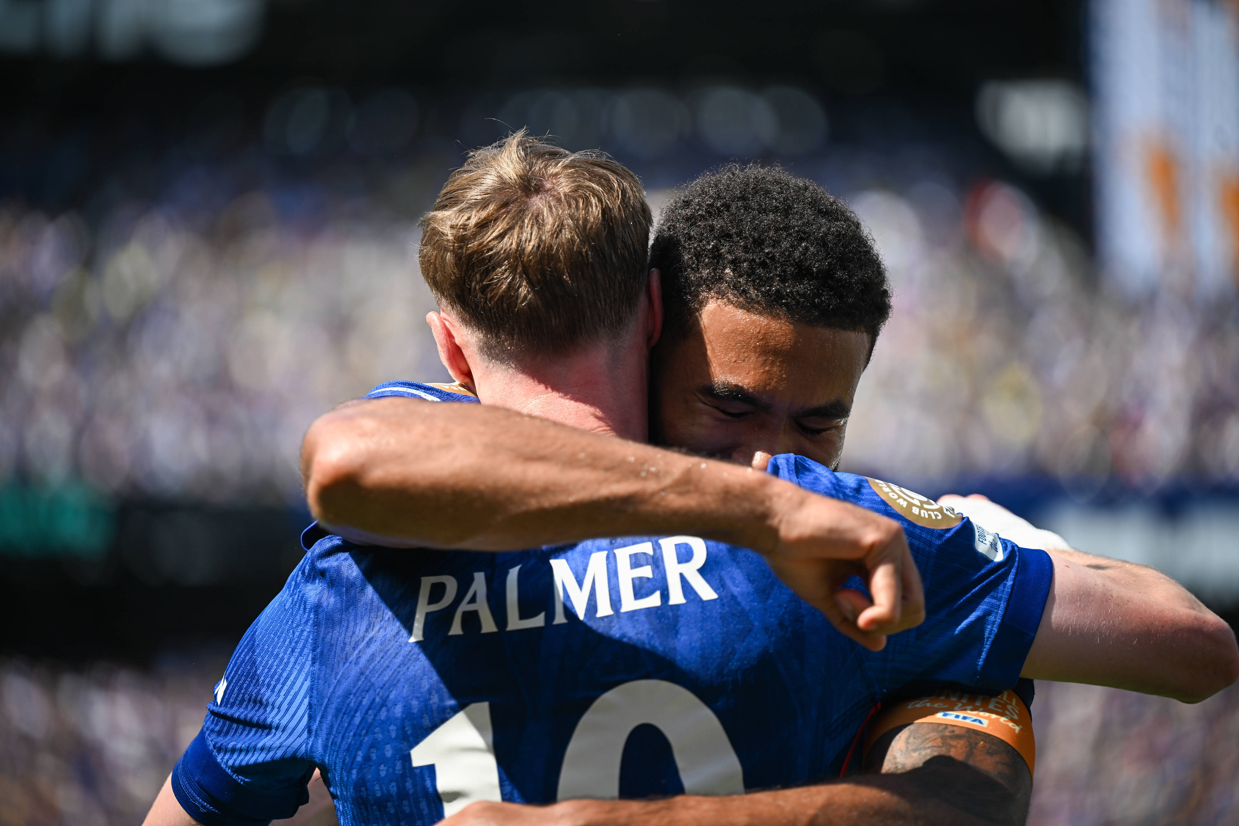 关于巴黎举行足球比赛,火箭表现悬殊的信息 关于巴黎举行足球比赛,火箭表现悬殊的信息