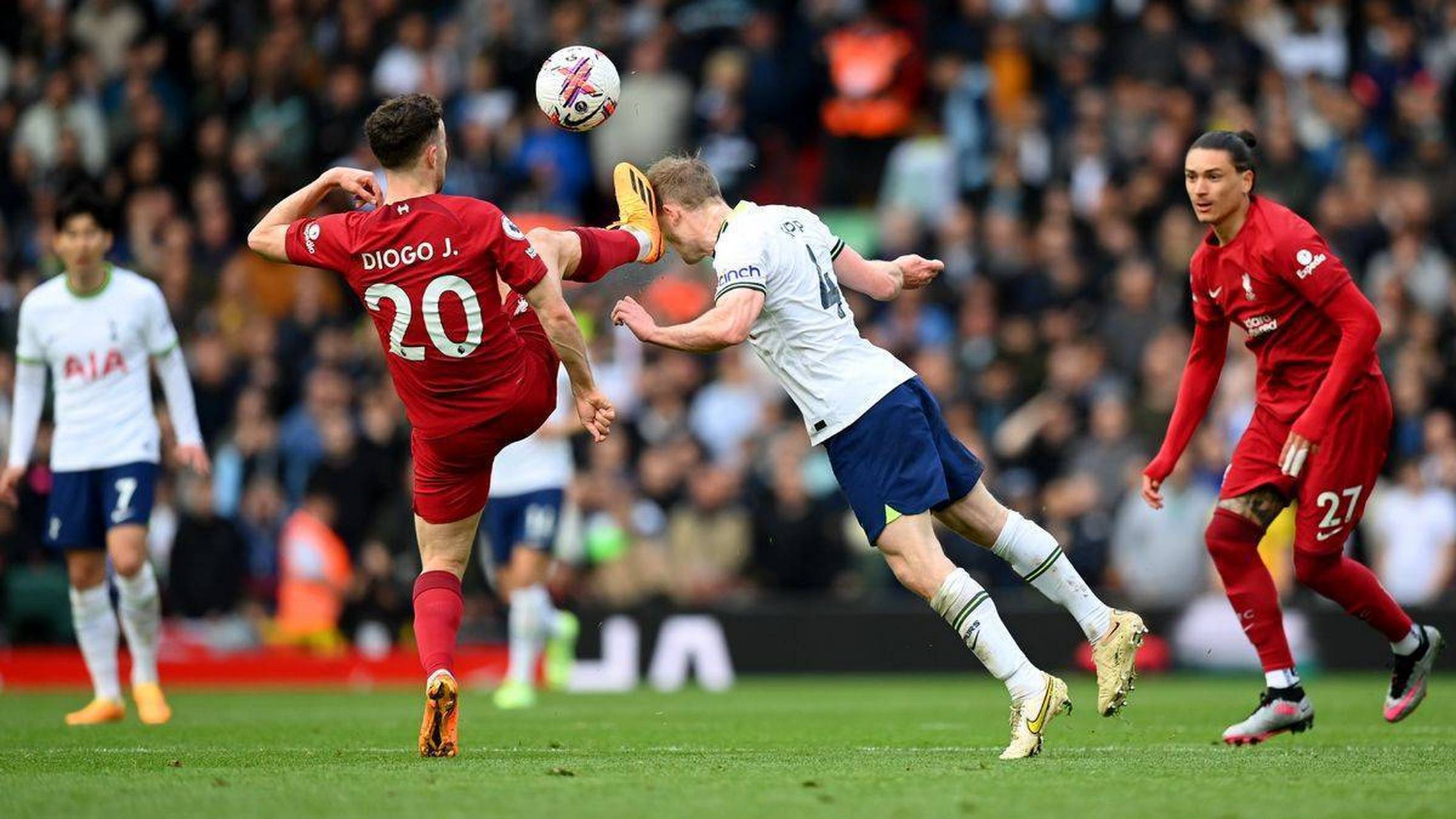 热刺进攻犀利，球队多名球员连续破门