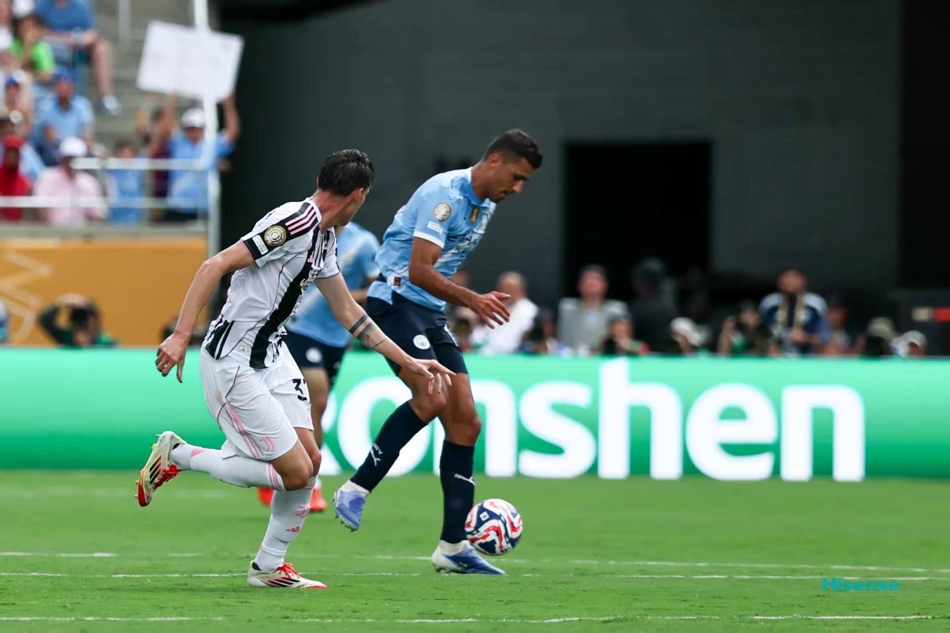 巴黎圣日耳曼力挫对手，锁定小组头名的简单介绍