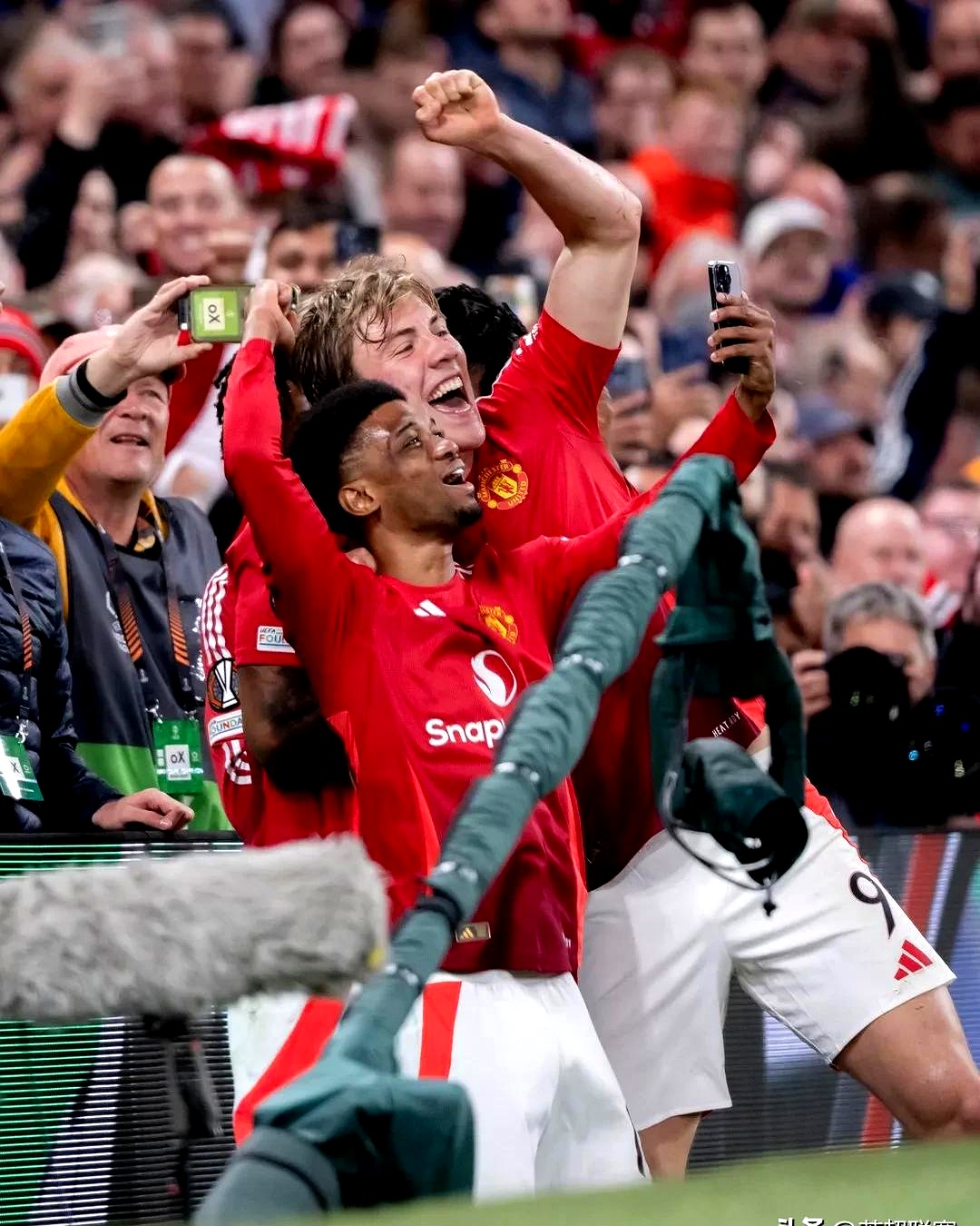 曼联苦战终落败，止步欧冠半决赛