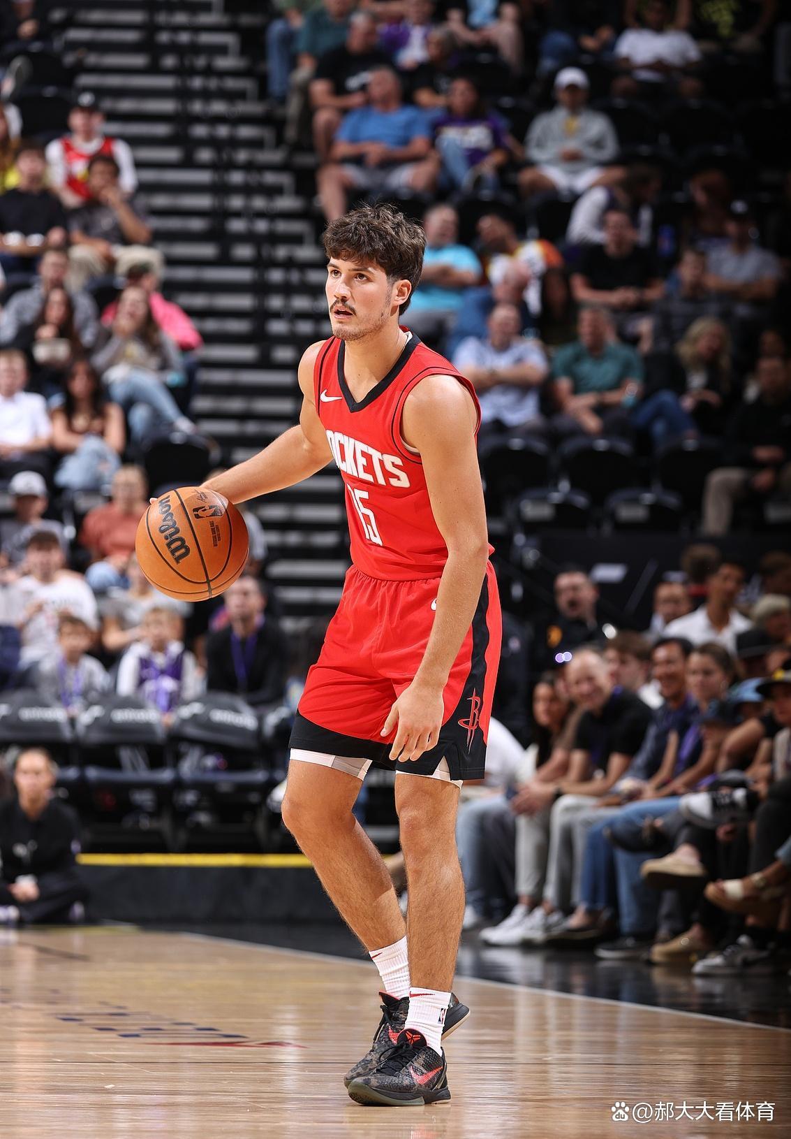 火箭队球员因私人事务未出战