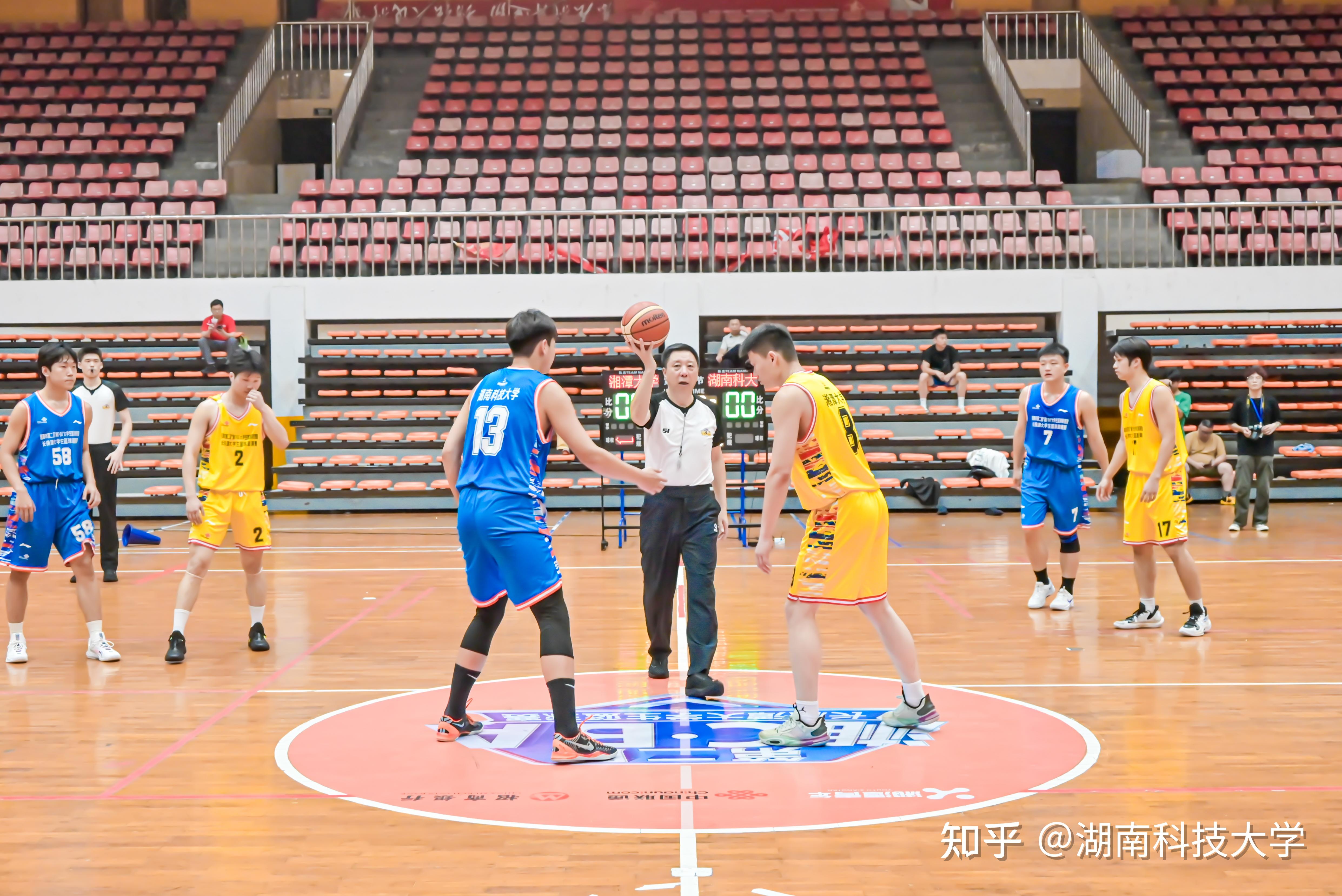 球场上的热血拼搏,每一个得分都来之不易的简单介绍 球场上的热血拼搏,每一个得分都来之不易的简单介绍