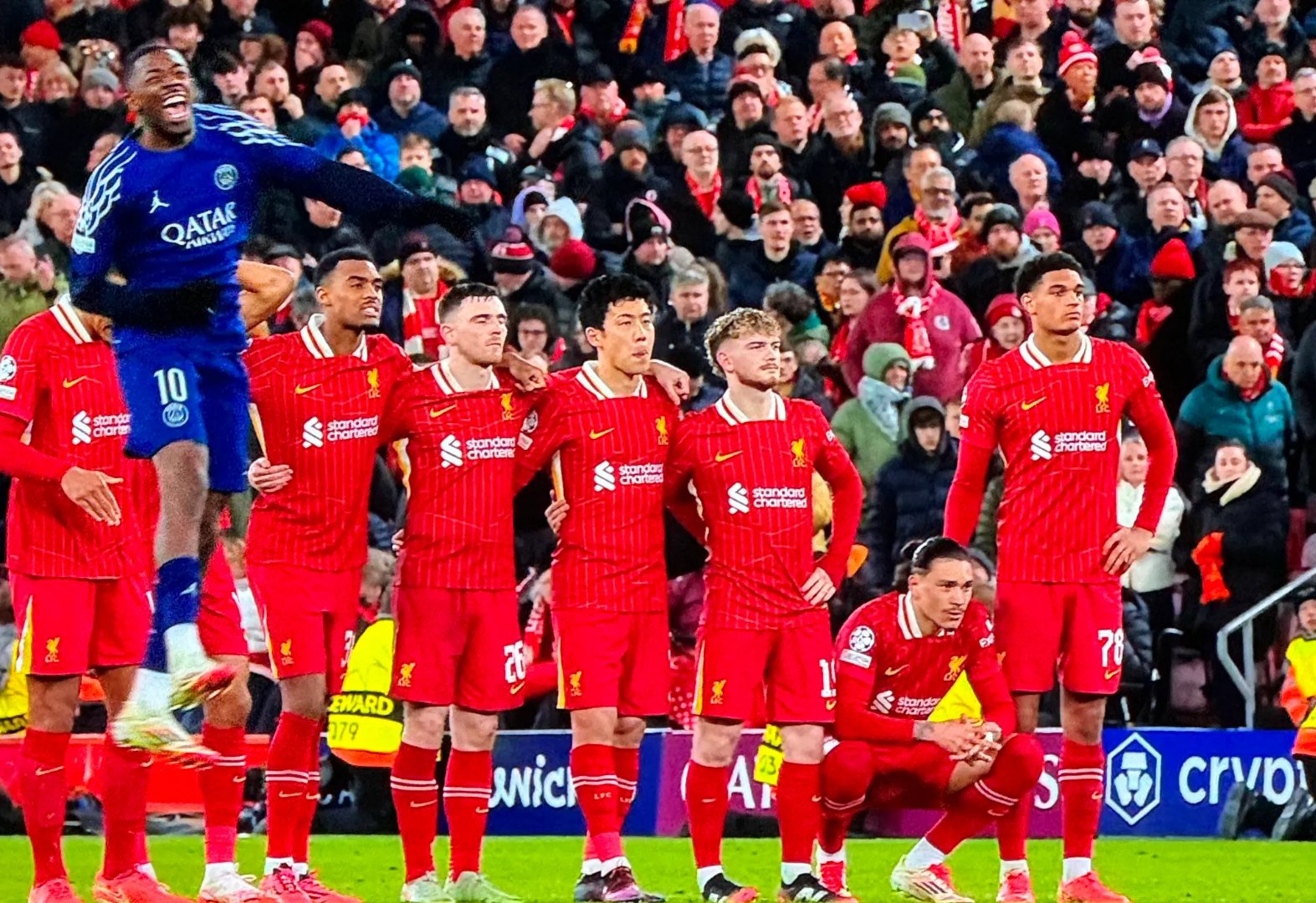 拜仁惨败先机,面临欧冠出局危机!的简单介绍 拜仁惨败先机,面临欧冠出局危机!的简单介绍