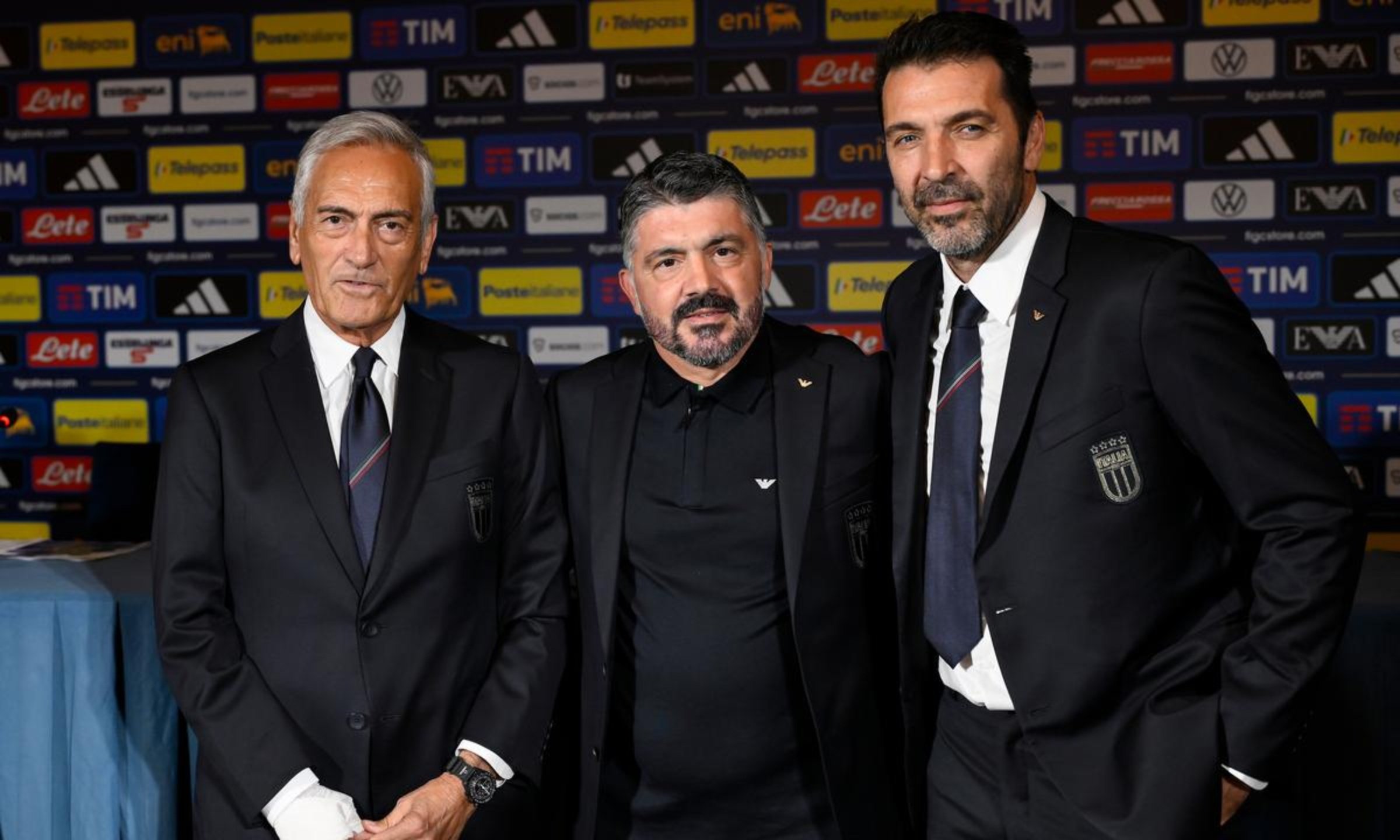 意大利主教练在国家队比赛中挑选新人 意大利主教练在国家队比赛中挑选新人