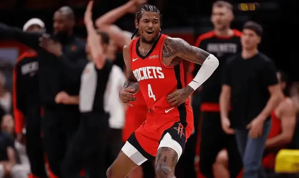 勇猛球员劲爆表现,满载胜利归来 勇猛球员劲爆表现,满载胜利归来