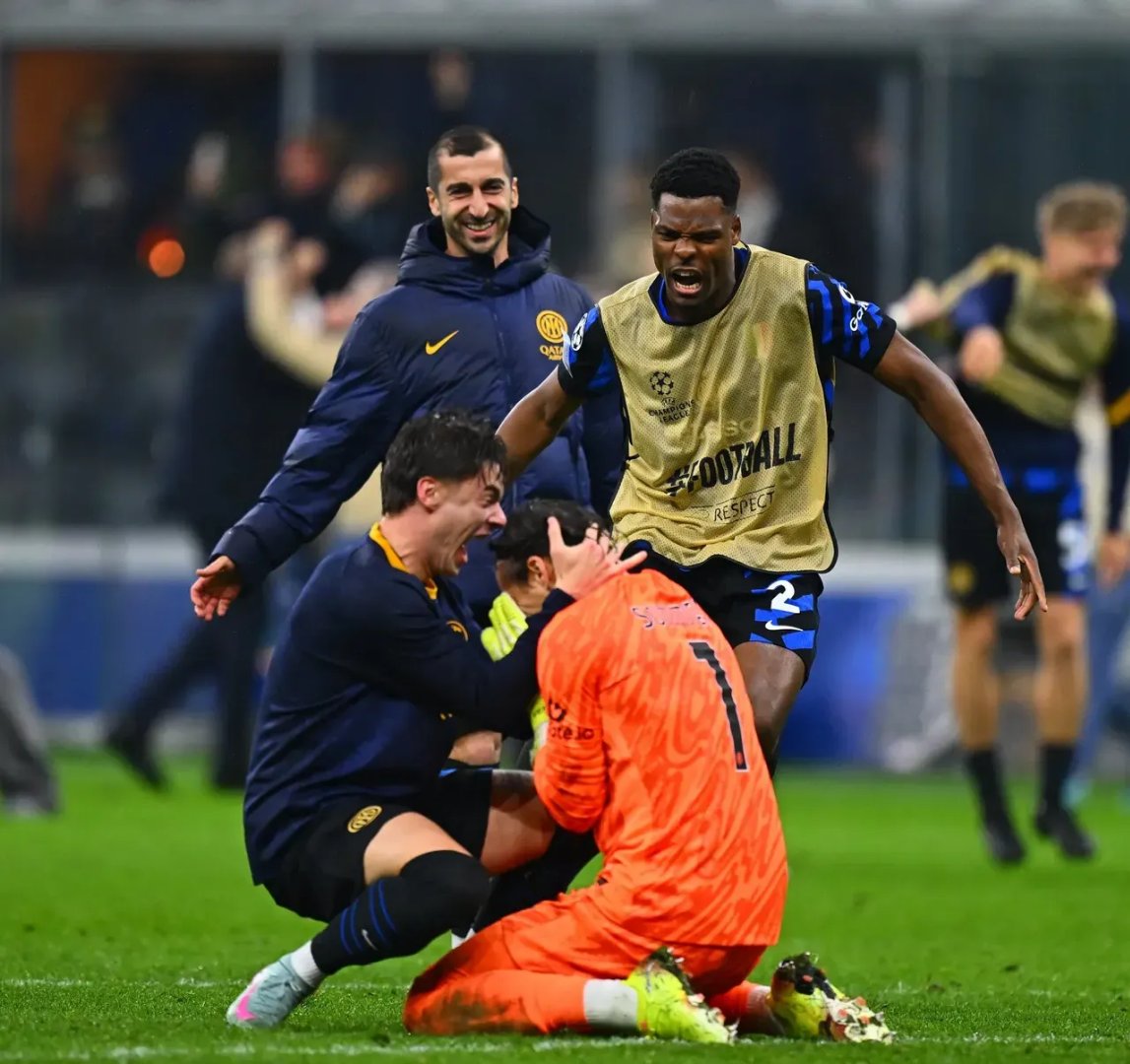 包含国际米兰逆转荷兰,马夏尔关键制胜的词条 包含国际米兰逆转荷兰,马夏尔关键制胜的词条