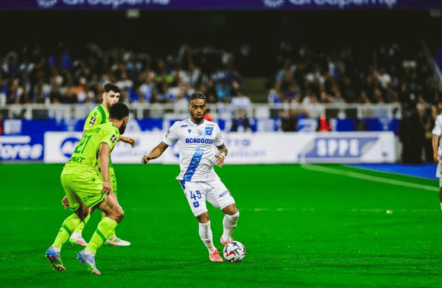 南特主场不敌昂热,遭遇连败的简单介绍 南特主场不敌昂热,遭遇连败的简单介绍