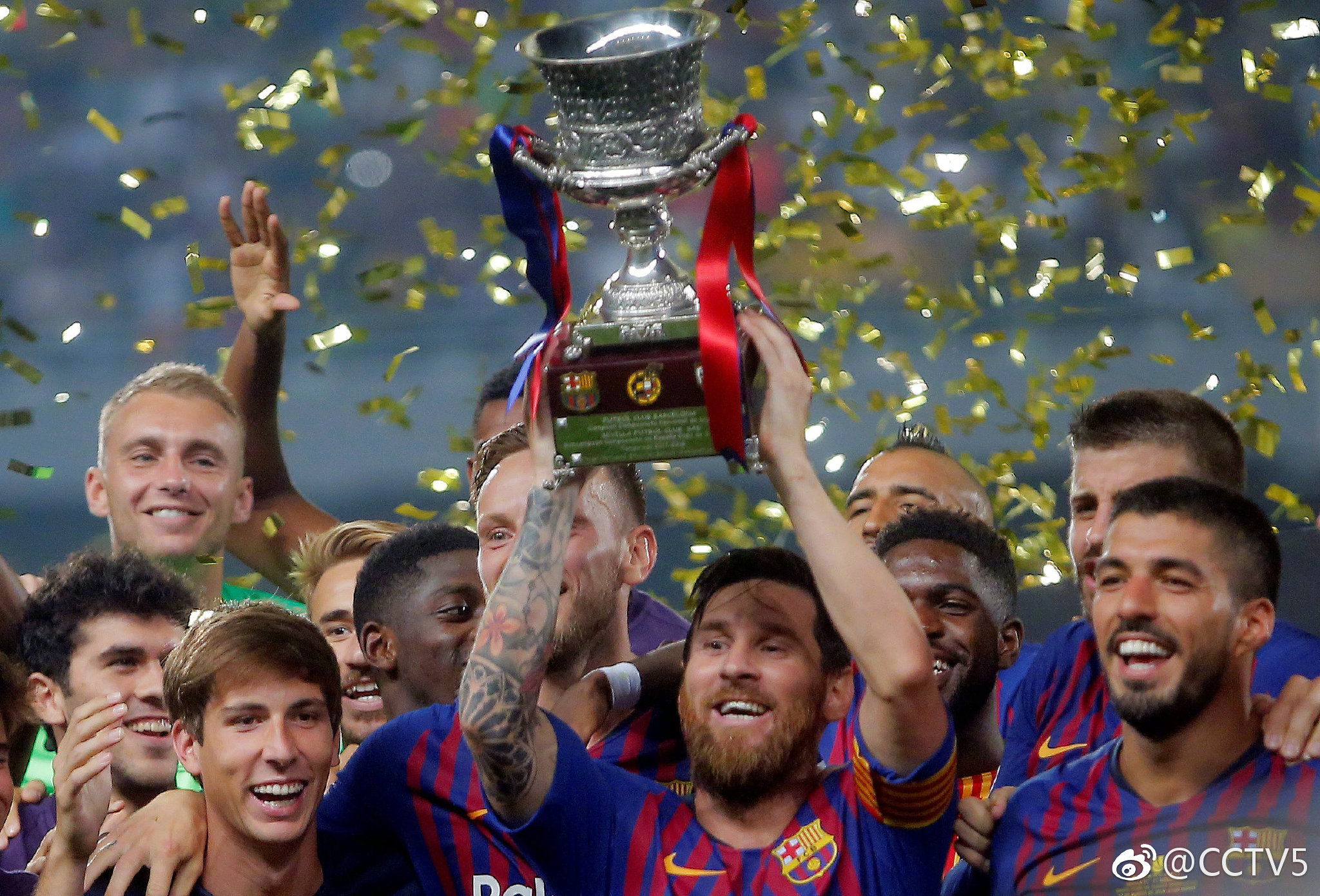 荷兰逆转塞维利亚,库尔图瓦刷新纪录 荷兰逆转塞维利亚,库尔图瓦刷新纪录